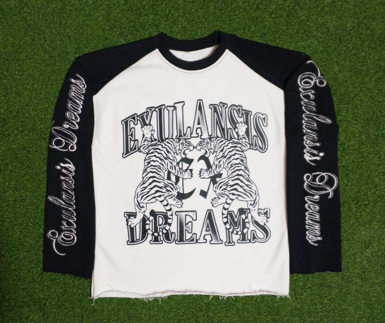 Exulansis "Dreams" Long sleeve Tee Shirt